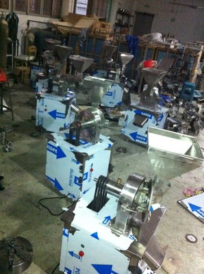 广州雷迈FS180-4优质不锈钢万能粉碎机 高效、经济的小型高速粉碎解决方案